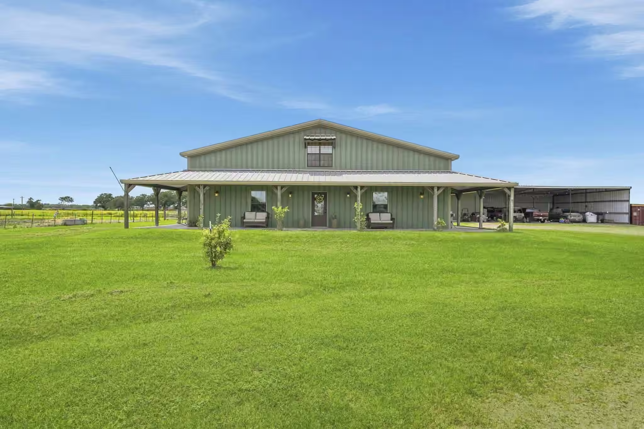 Photo of 1604 County Road 370, El Campo, TX