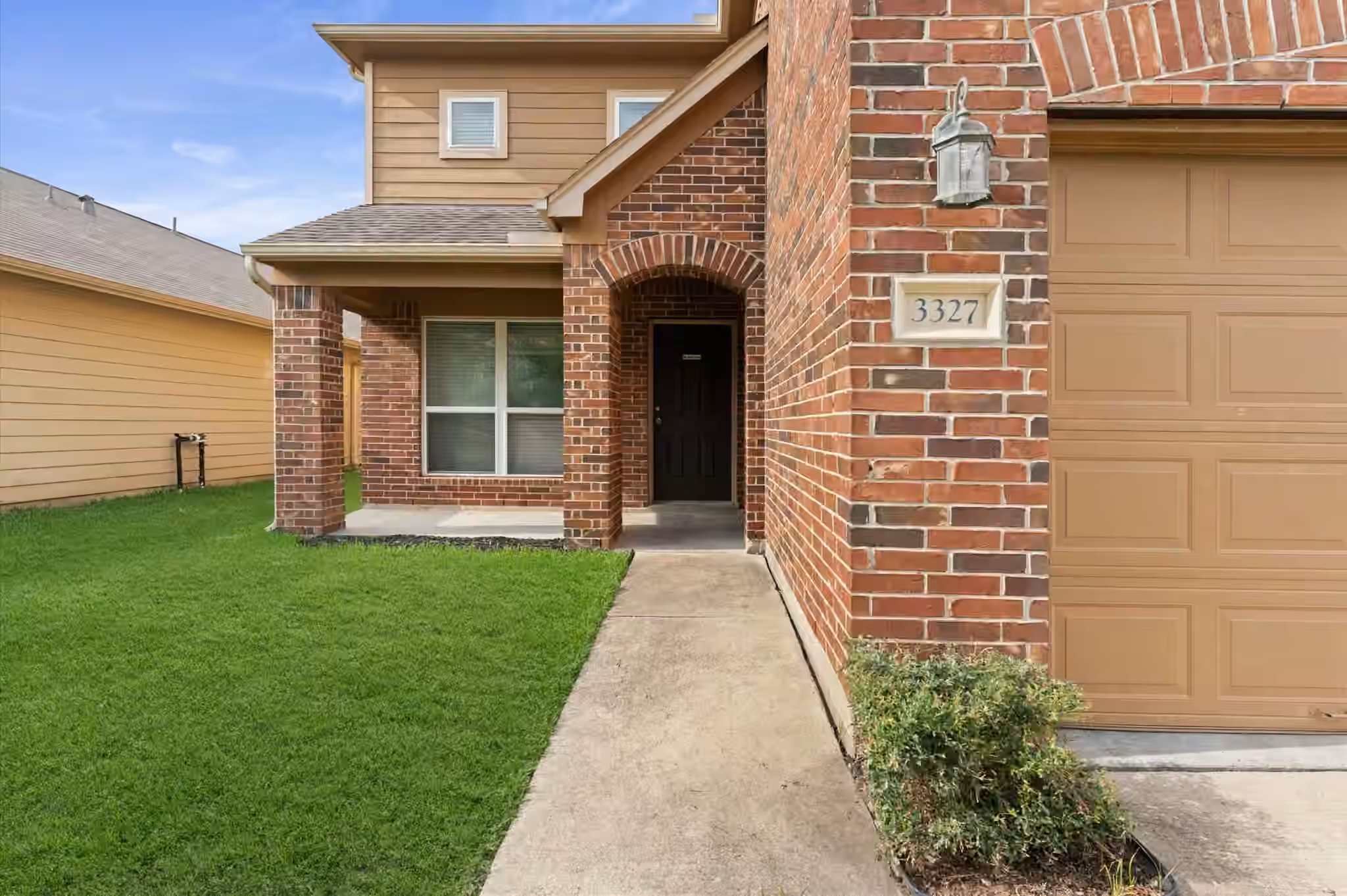 Photo 4 of 3327 Upland Spring Trace, Katy, TX 77493