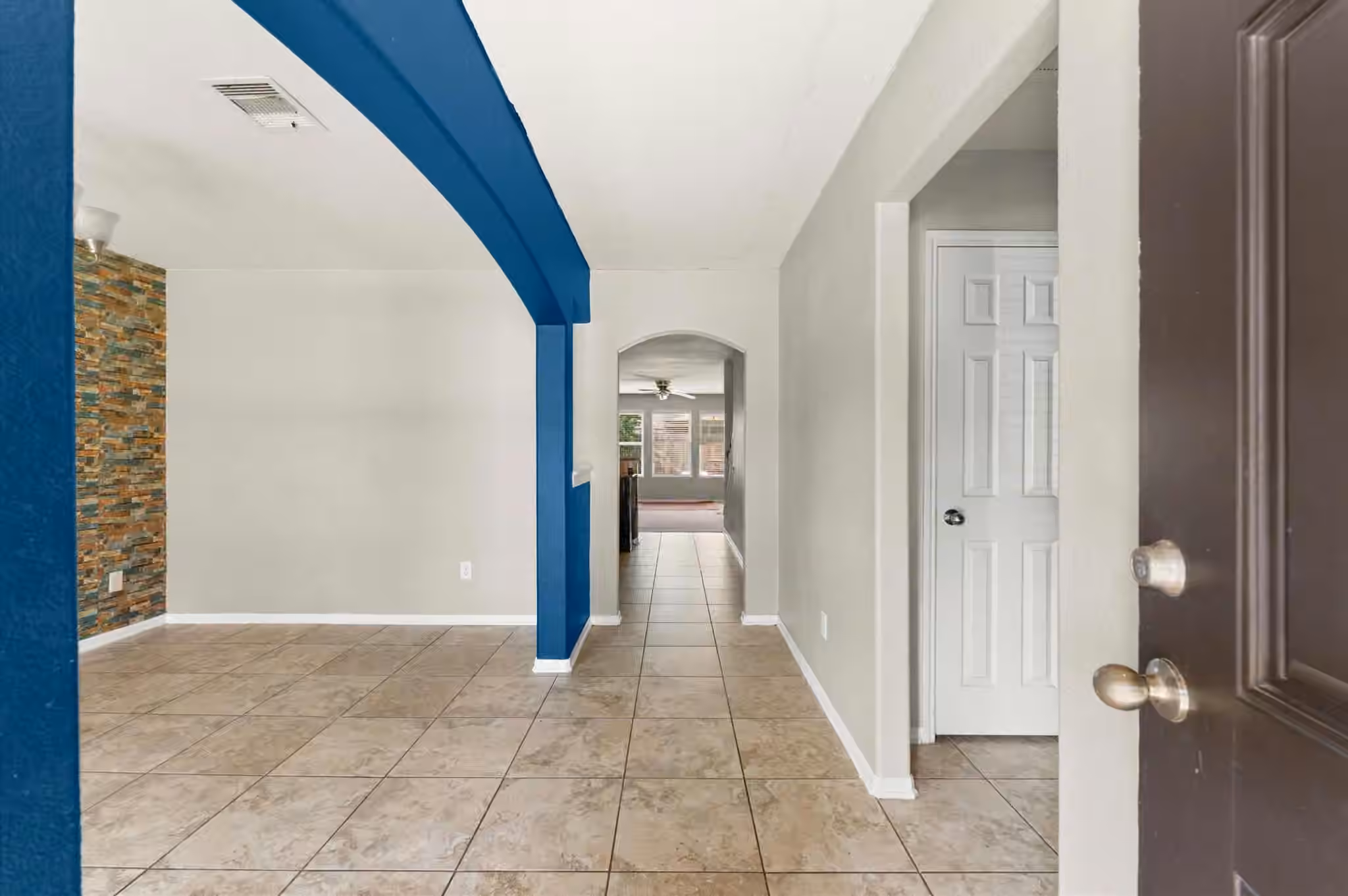 Photo 5 of 3327 Upland Spring Trace, Katy, TX 77493