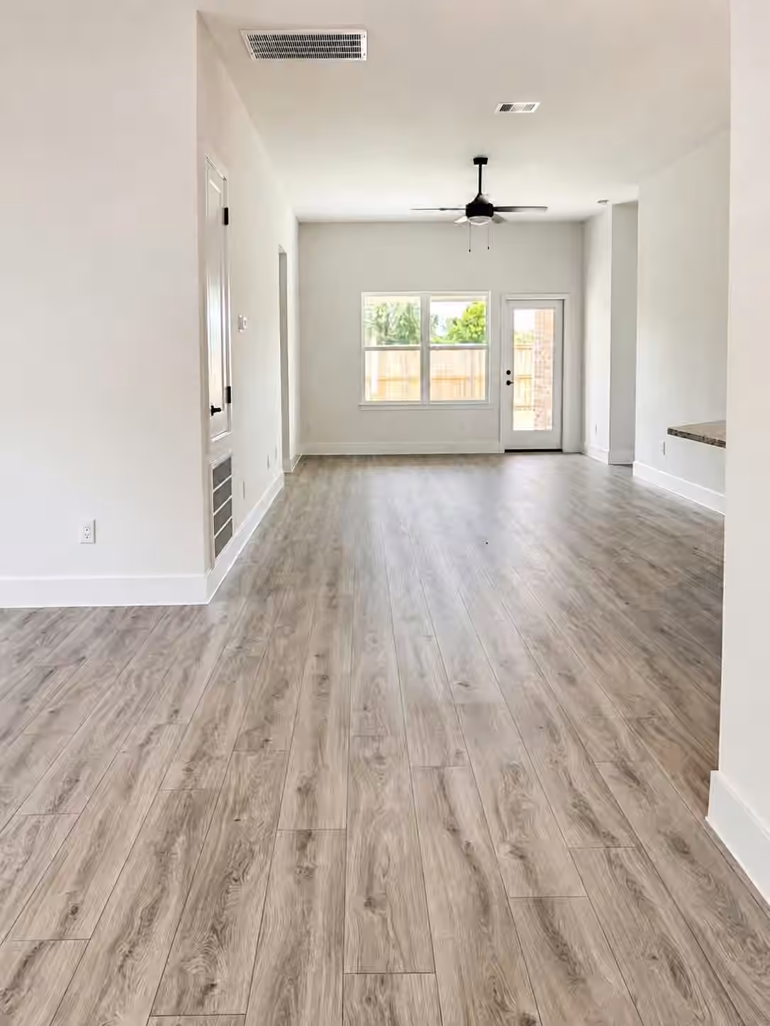 Photo 5 of 13914 Seneca Lake Drive, Texas City, TX