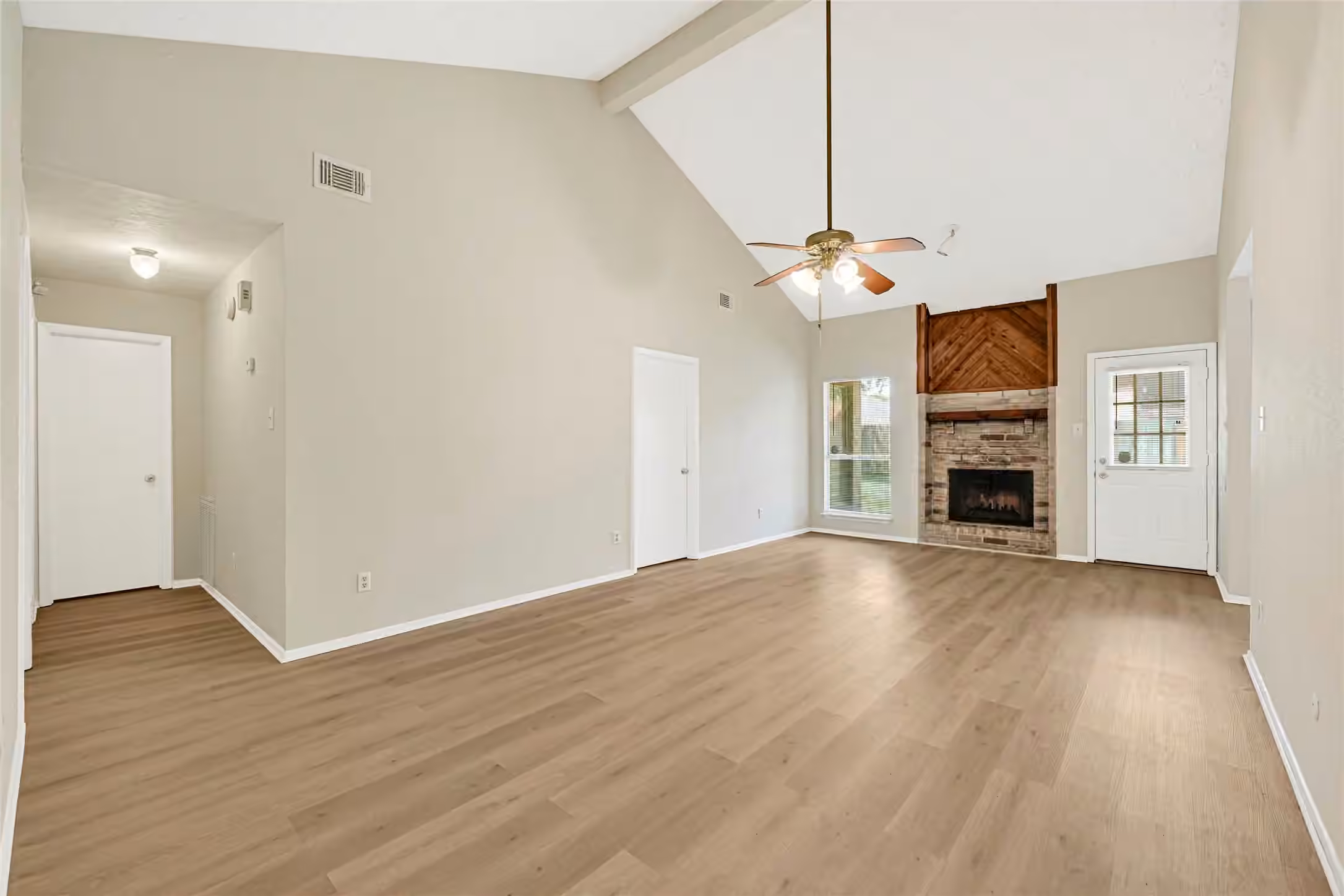 Photo 4 of 19222 Cypress Cliff Drive, Katy, TX