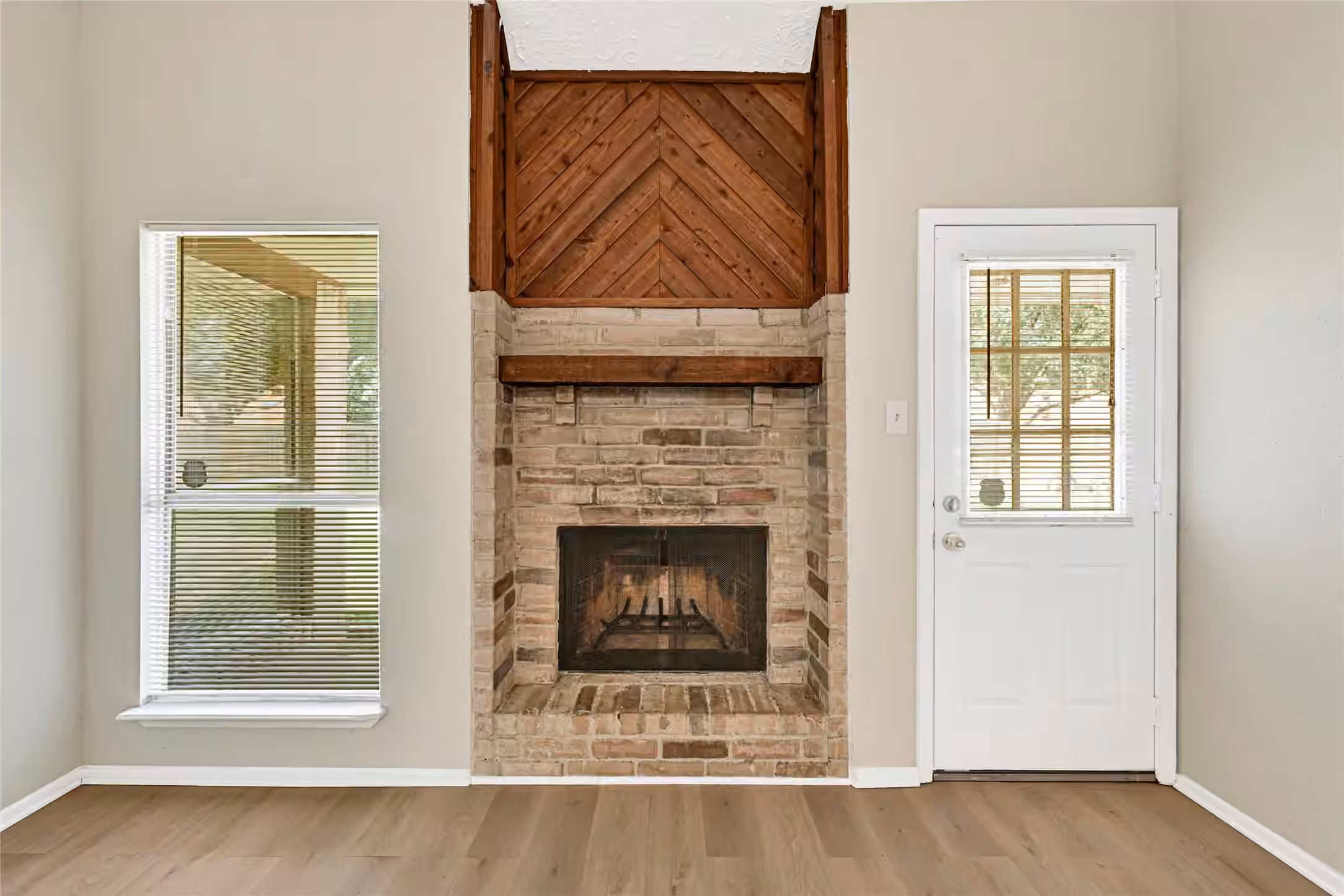 Photo 5 of 19222 Cypress Cliff Drive, Katy, TX