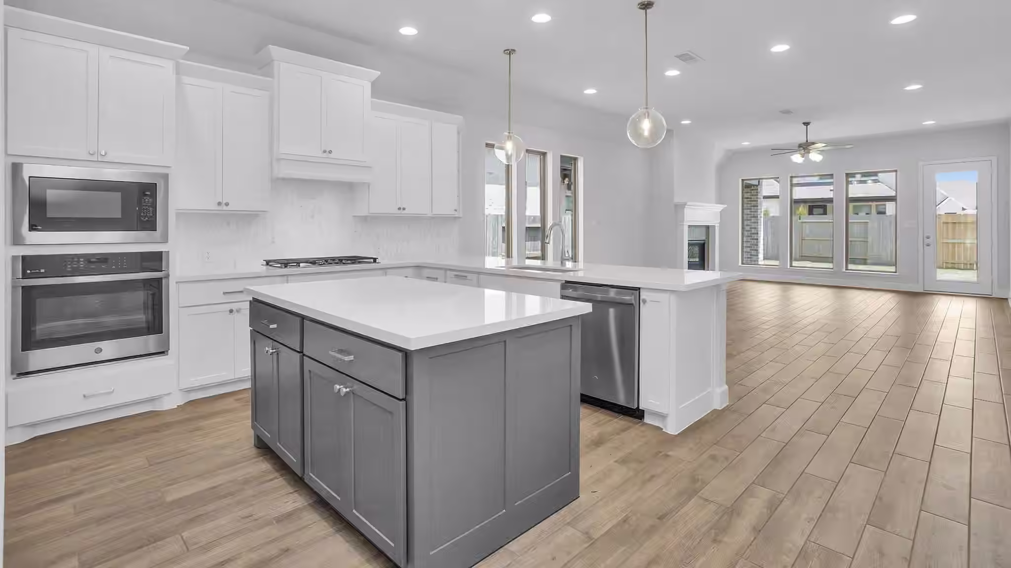 Photo 3 of 18134 Ramsey Way Lane, Conroe, TX