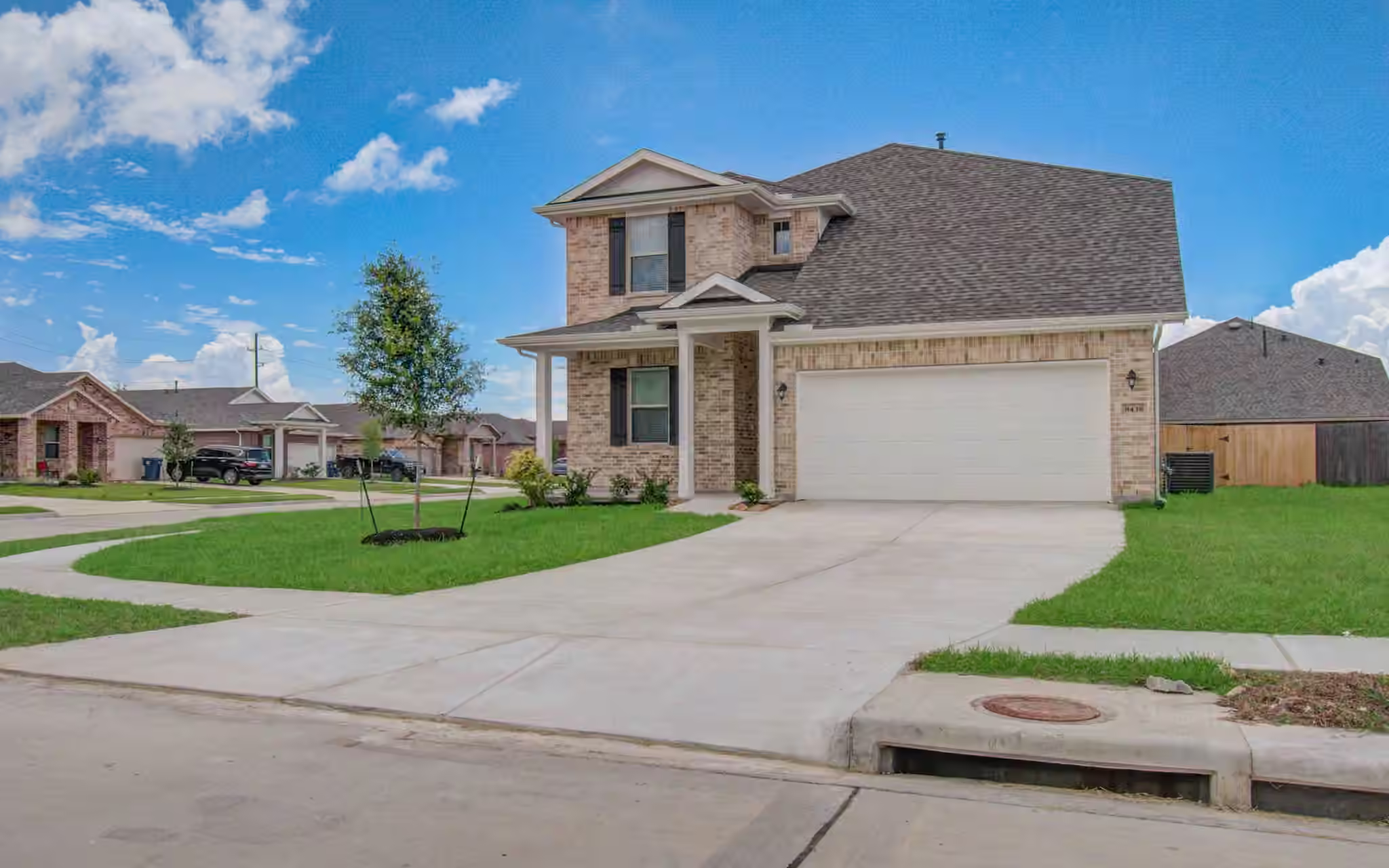 Photo 2 of 8438 Quiet Bay Drive, Baytown, TX