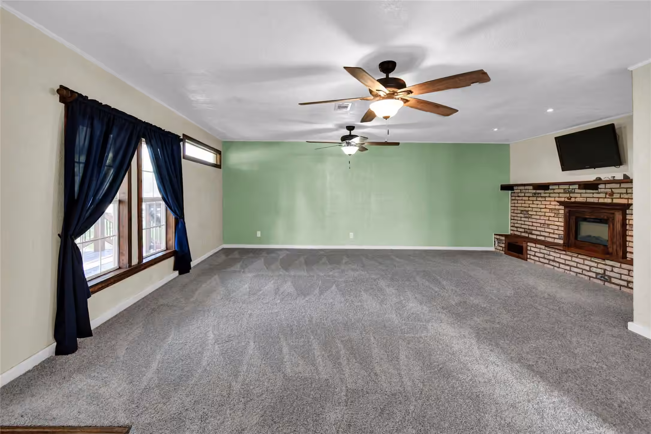 Photo 6 of 1219 W 5th Street, Freeport, TX