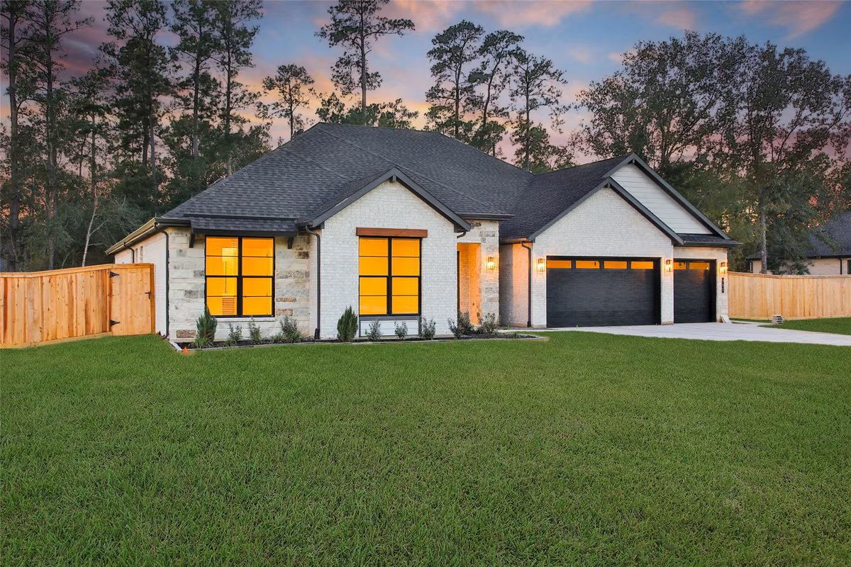 Photo of 351 Louvenia Court, Pinehurst, TX 77362