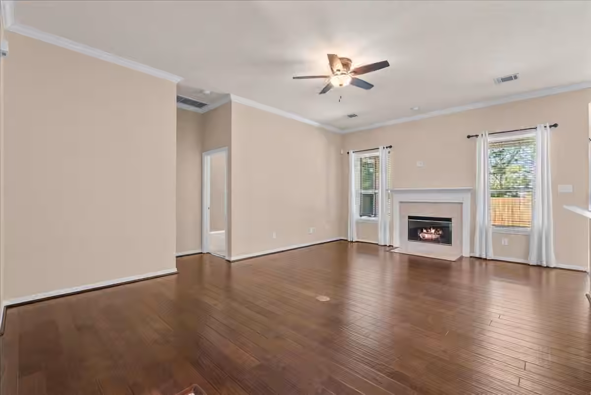 Photo 3 of 8103 Sports Haven Drive, Humble, TX