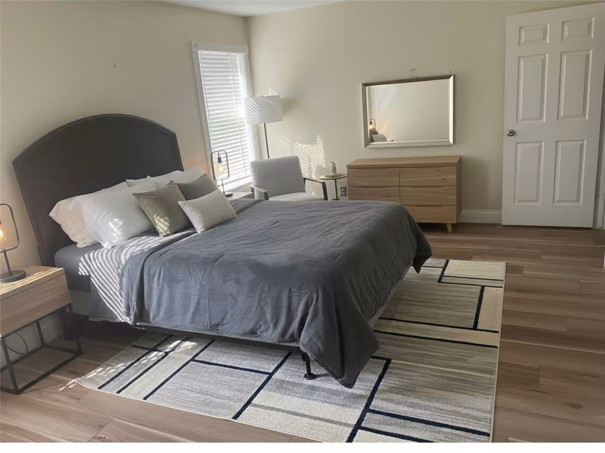 Photo 5 of 7347 Regency Square Court 7347, Houston, TX