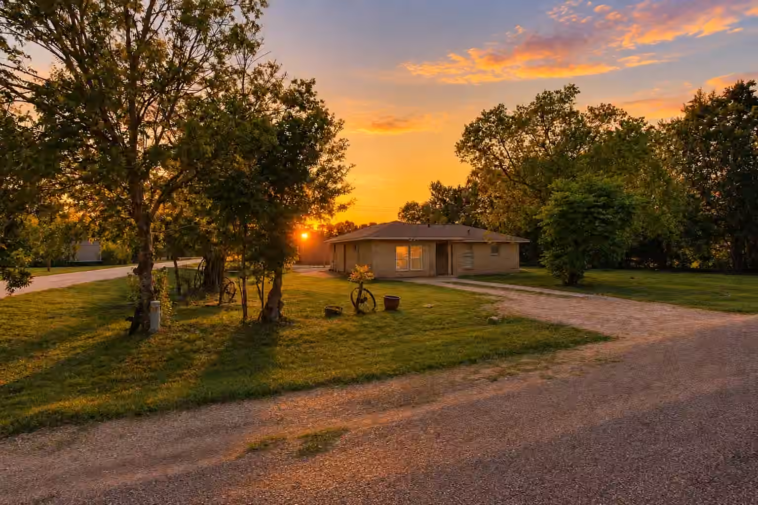 Photo of 3811 Cedar Street, Damon, TX