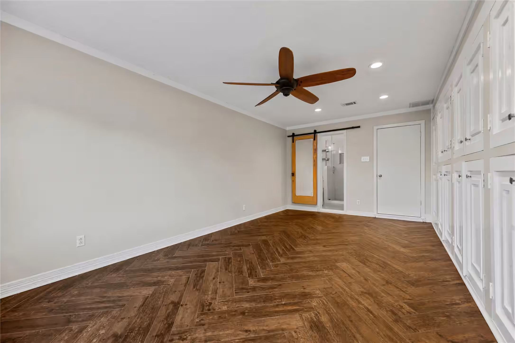 Photo 5 of 2210 Nina Lee Lane, Houston, TX