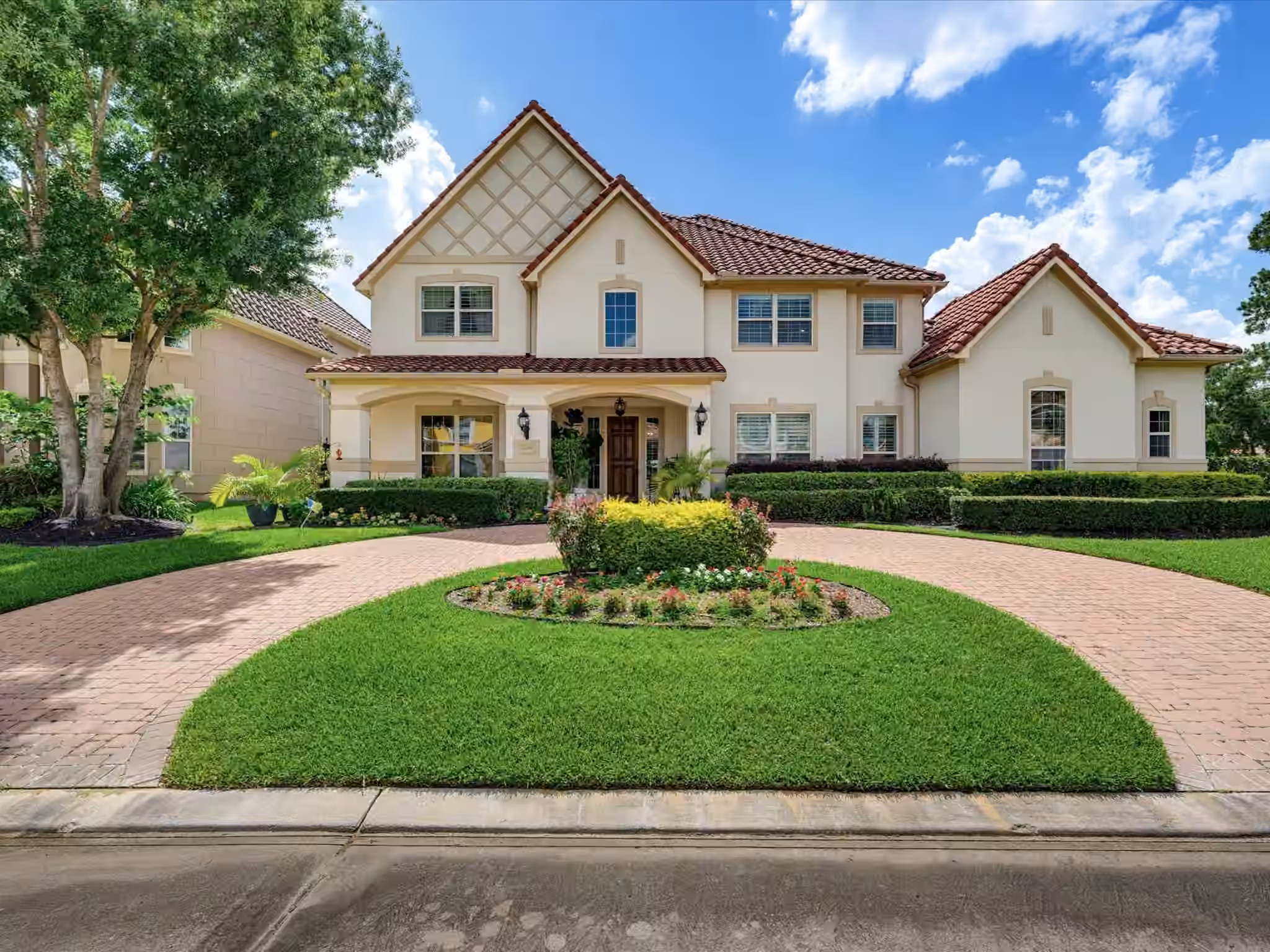 Photo 2 of 15707 Azalea Shores Drive, Houston, TX
