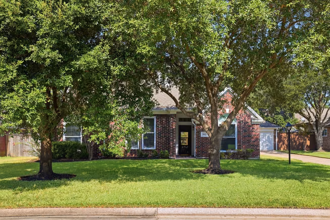 Photo 3 of 25123 Burgh Castle Drive, Spring, TX