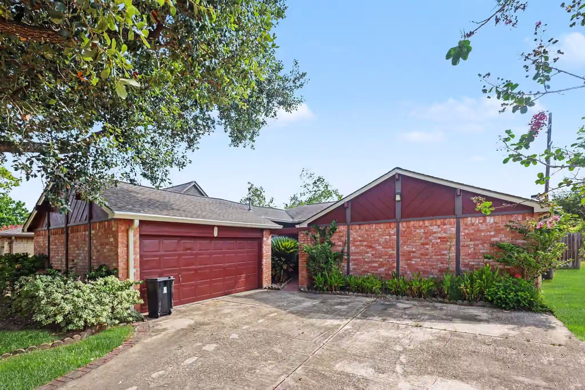 Photo of 22122 Meadowhill Drive, Spring, TX