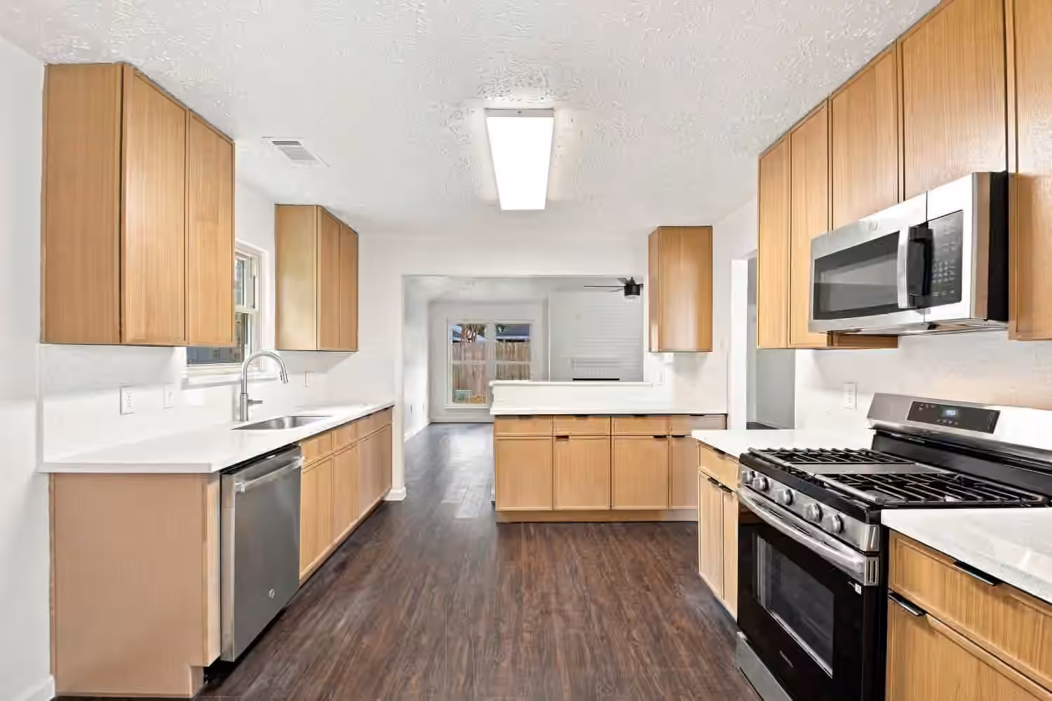 Photo 6 of 15131 Mulberry Meadows Drive, Houston, TX