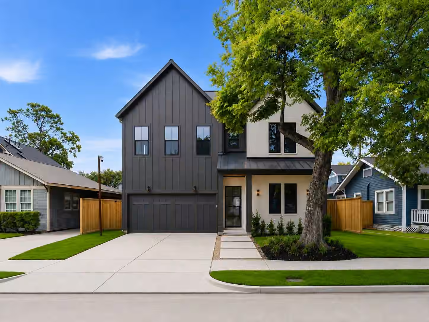 Photo of 212 E 24th Street, Houston, TX 77008