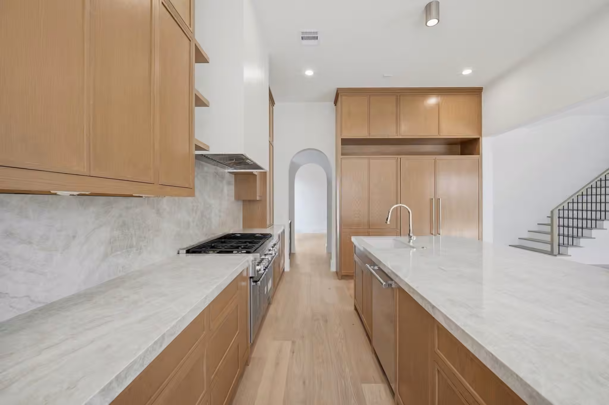 Photo 7 of 212 E 24th Street, Houston, TX