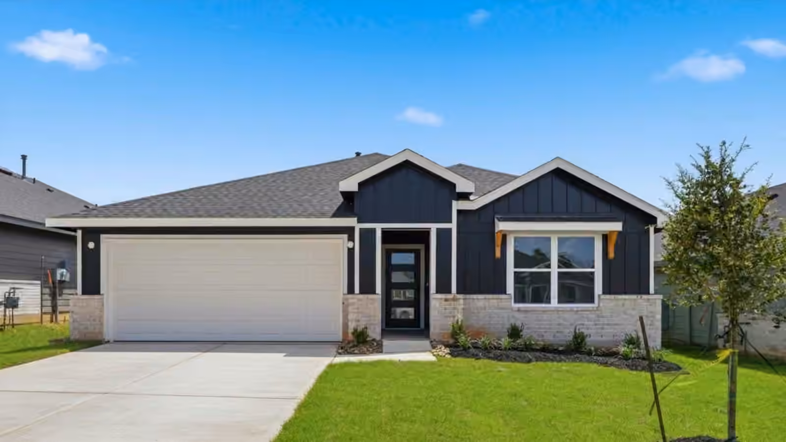 Photo of 15811 Narrow Leaf Lane, Montgomery, TX 77316