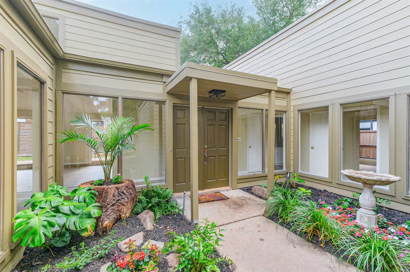 Photo 2 of 10727 Villa Lea Lane, Houston, TX