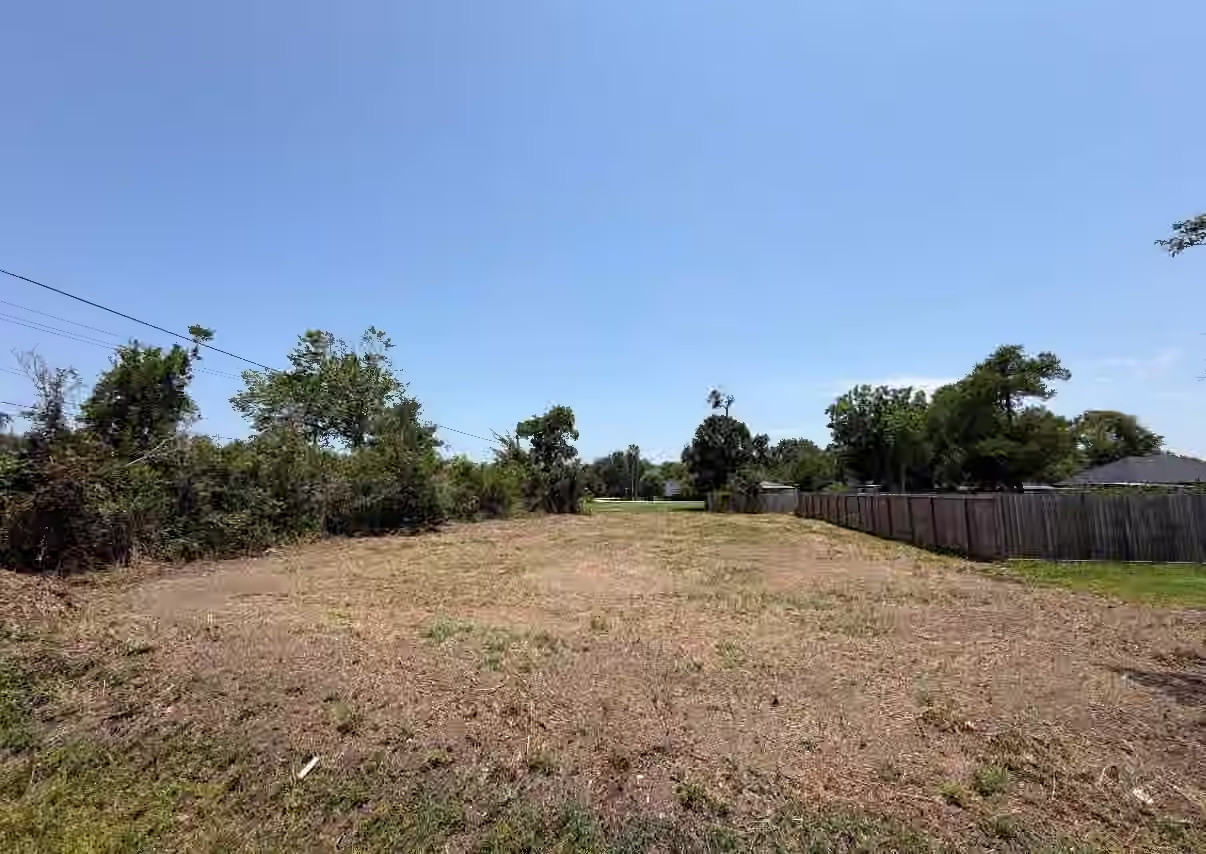 Photo 7 of 2110 parkview ln, La Porte, TX