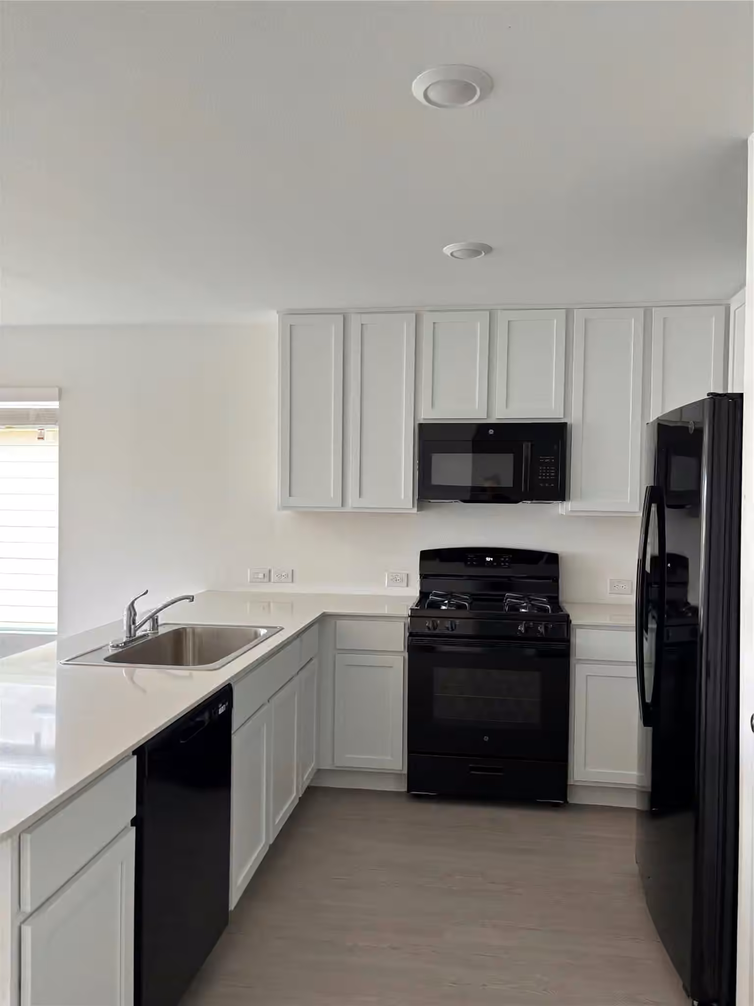 Photo 4 of 13535 Willow Fir Drive, Montgomery, TX