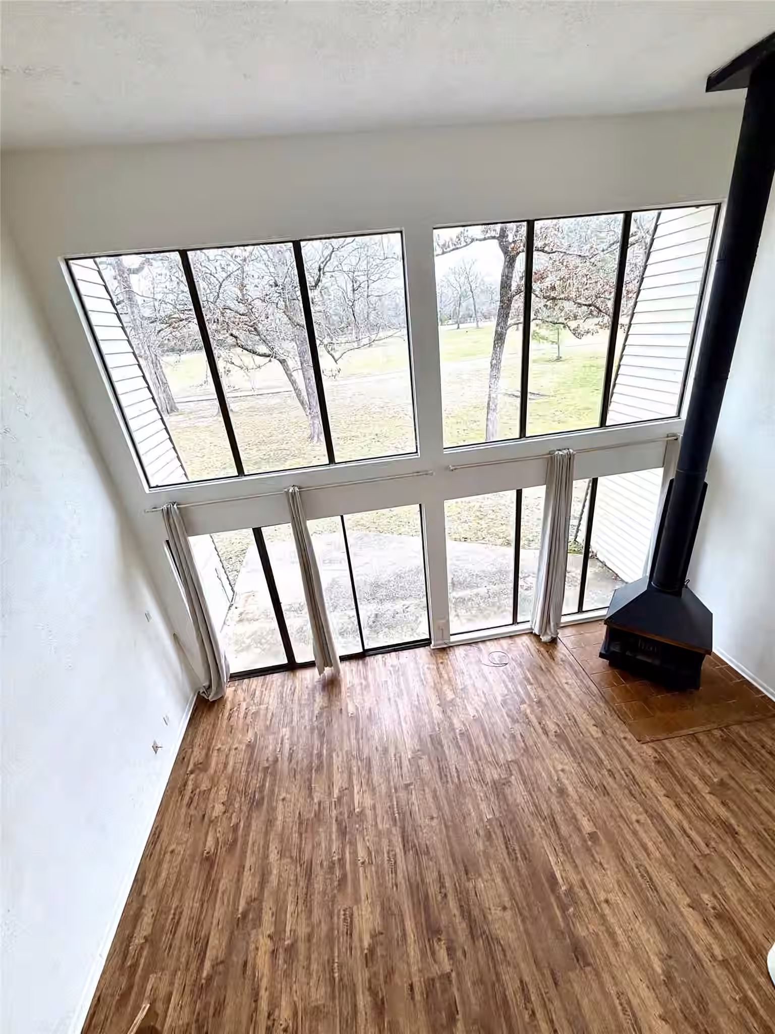 Photo of 24470 Country Club Drive, Huntsville, TX