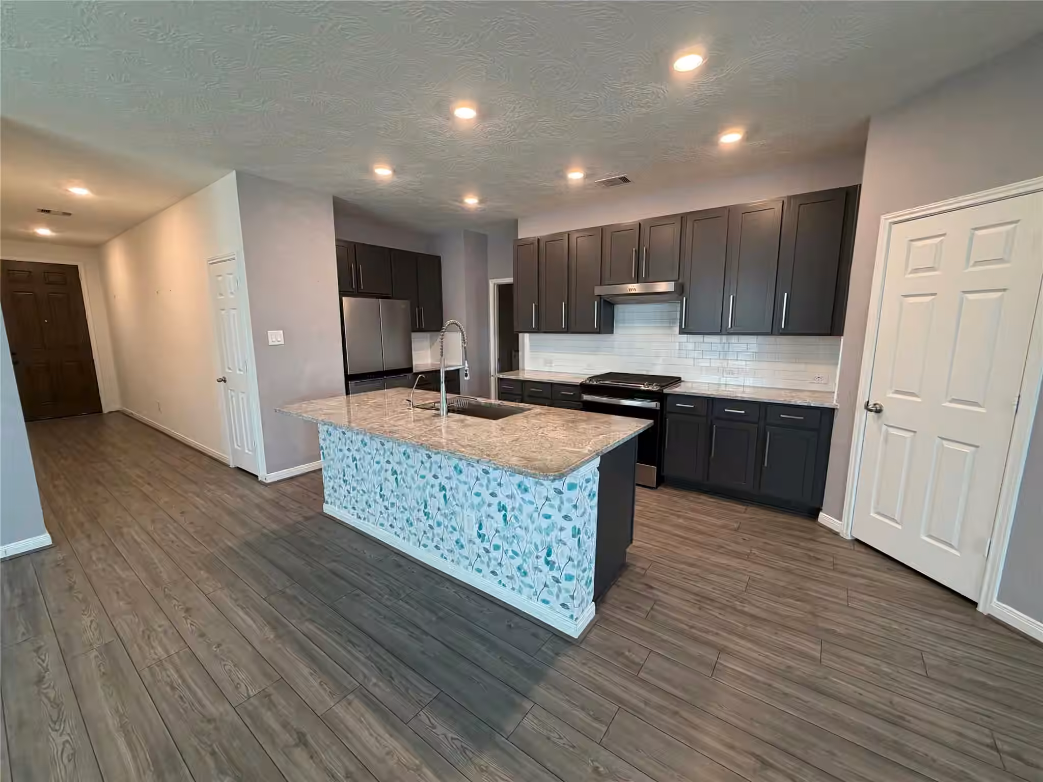 Photo 5 of 41814 Buckskin Basin Lane, Magnolia, TX