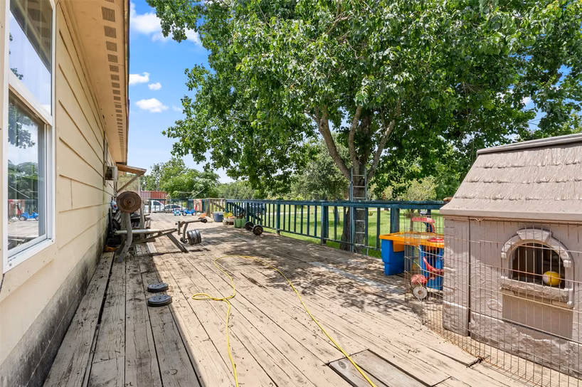 Photo 6 of 15510 Marek Lane, Guy, TX