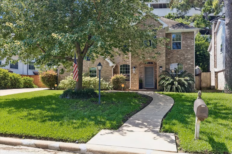 Photo 7 of 14855 Perthshire Road, Houston, TX