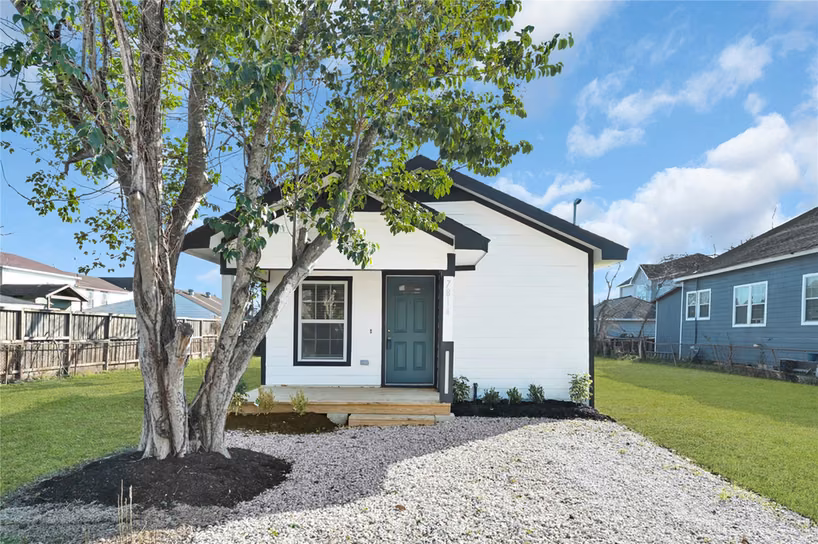 Photo 3 of 7814 Avenue F, Houston, TX
