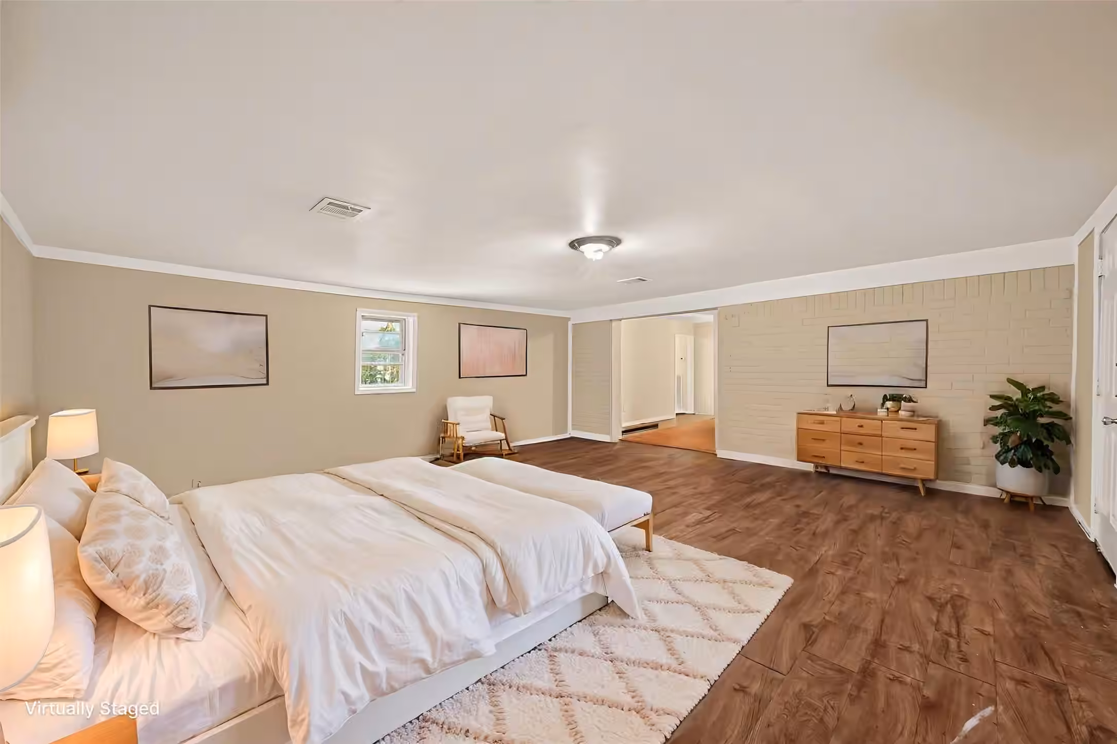 Photo 5 of 11819 Leitrim Way, Houston, TX