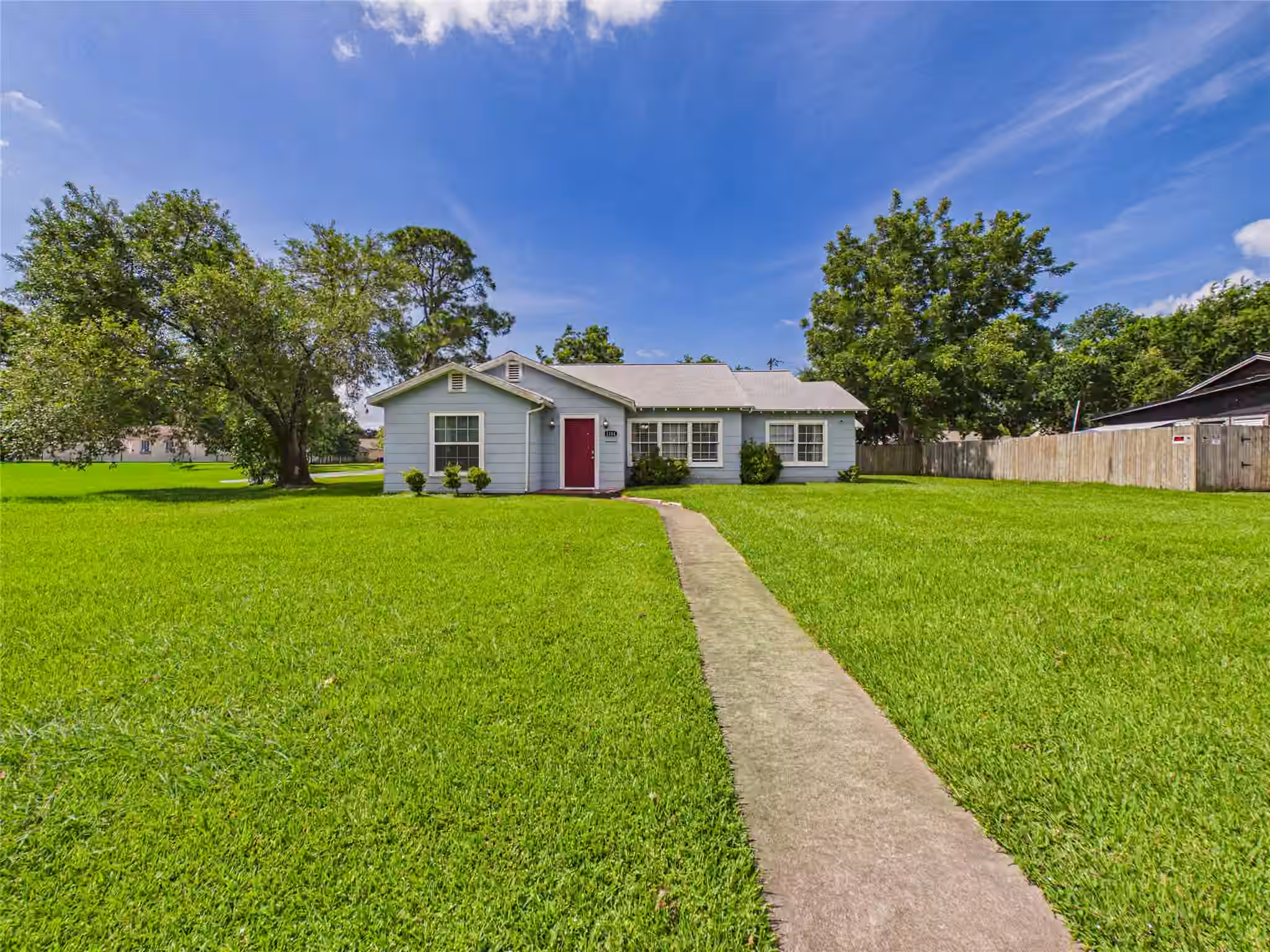 Photo of 1101 15th Avenue N, Texas City, TX 77590