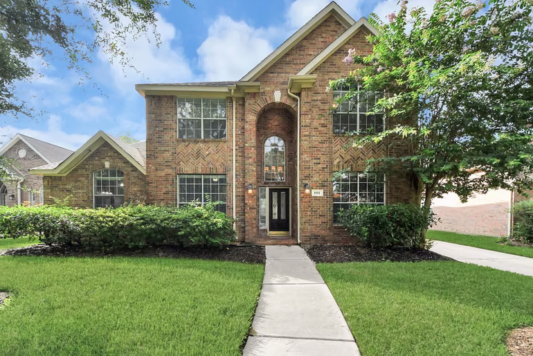 Photo 2 of 1511 Pacific Grove Lane, Katy, TX