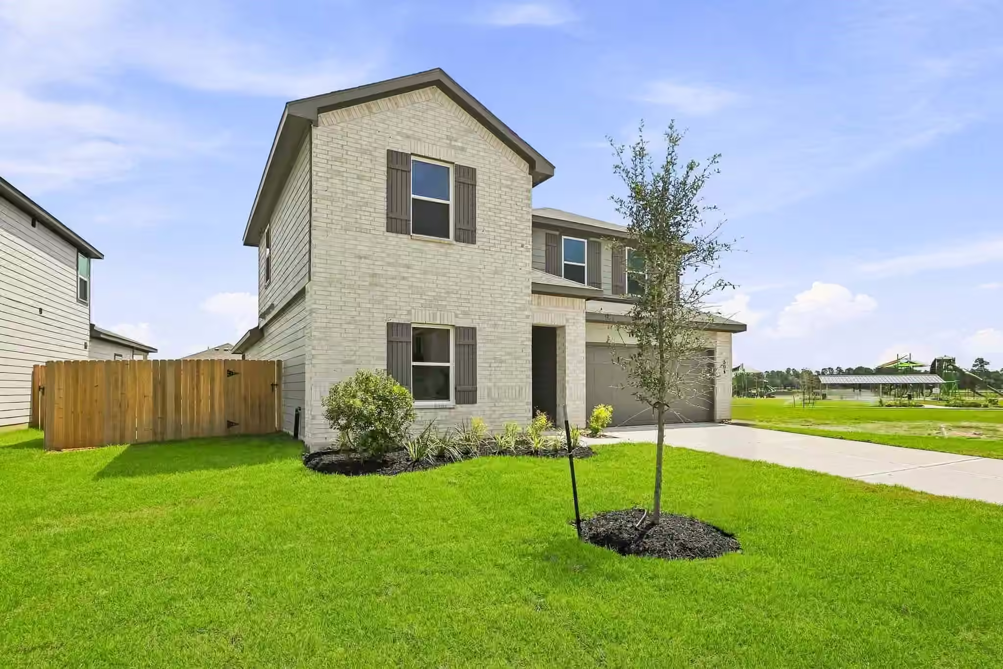 Photo 3 of 304 Tall Birch Lane, Hockley, TX