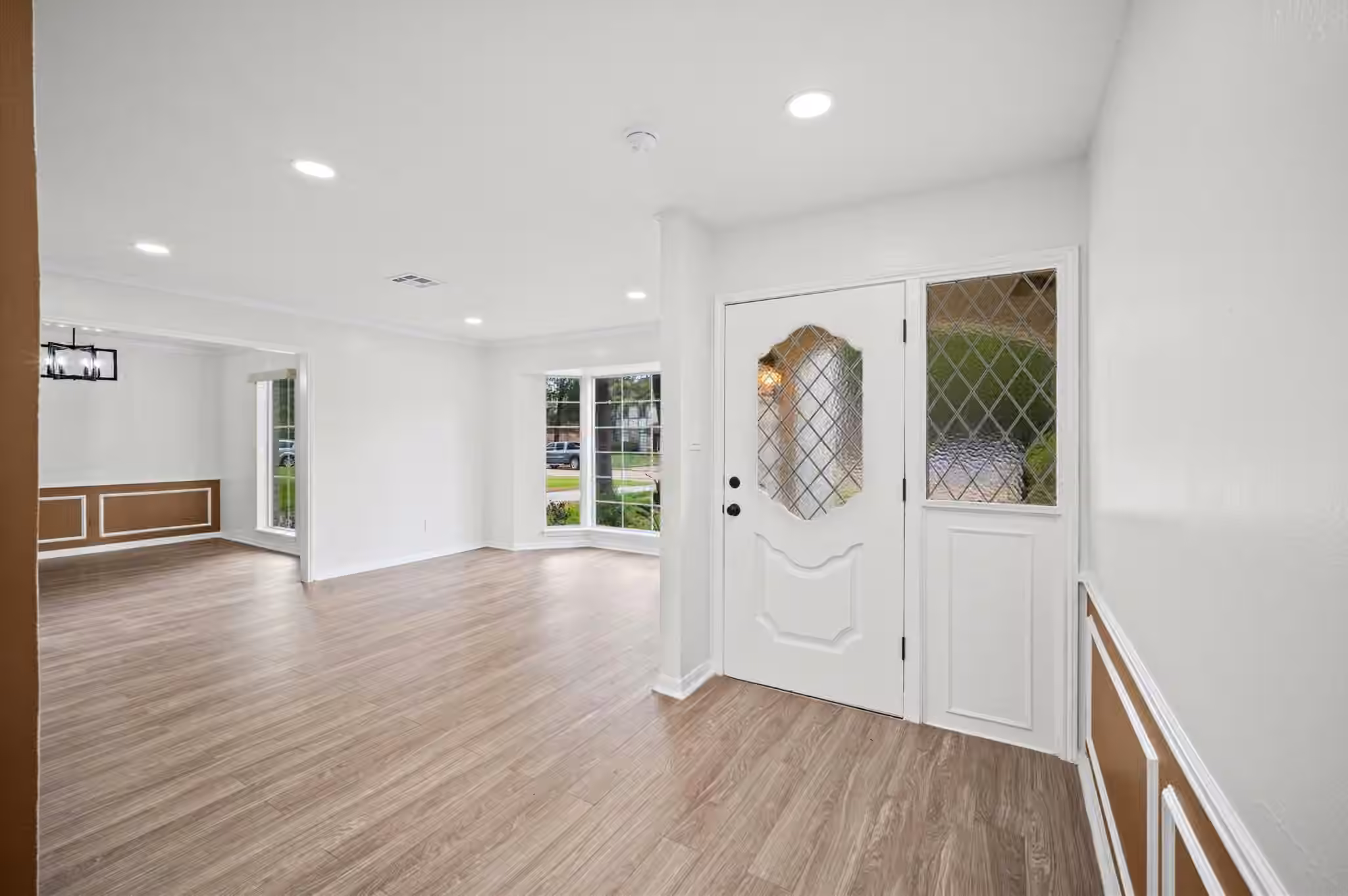 Photo 5 of 1415 Anvil Drive, Houston, TX