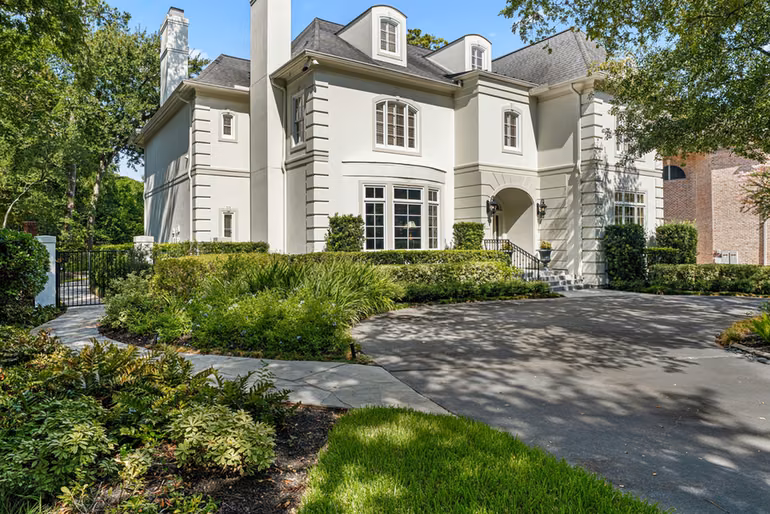 Photo of 914 Huntington Cove, Houston, TX 77063