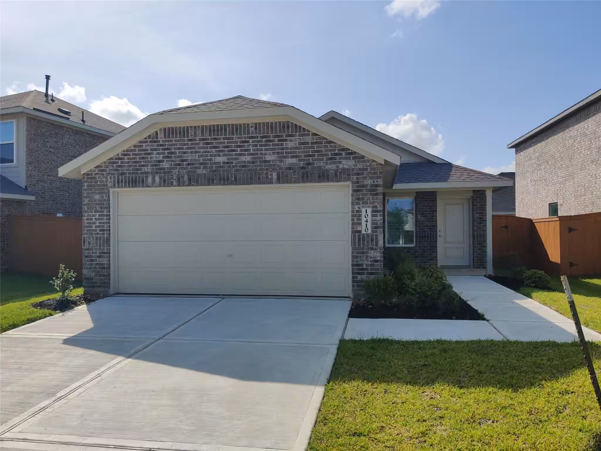 Photo 2 of 10410 Rocky Trail, Beasley, TX