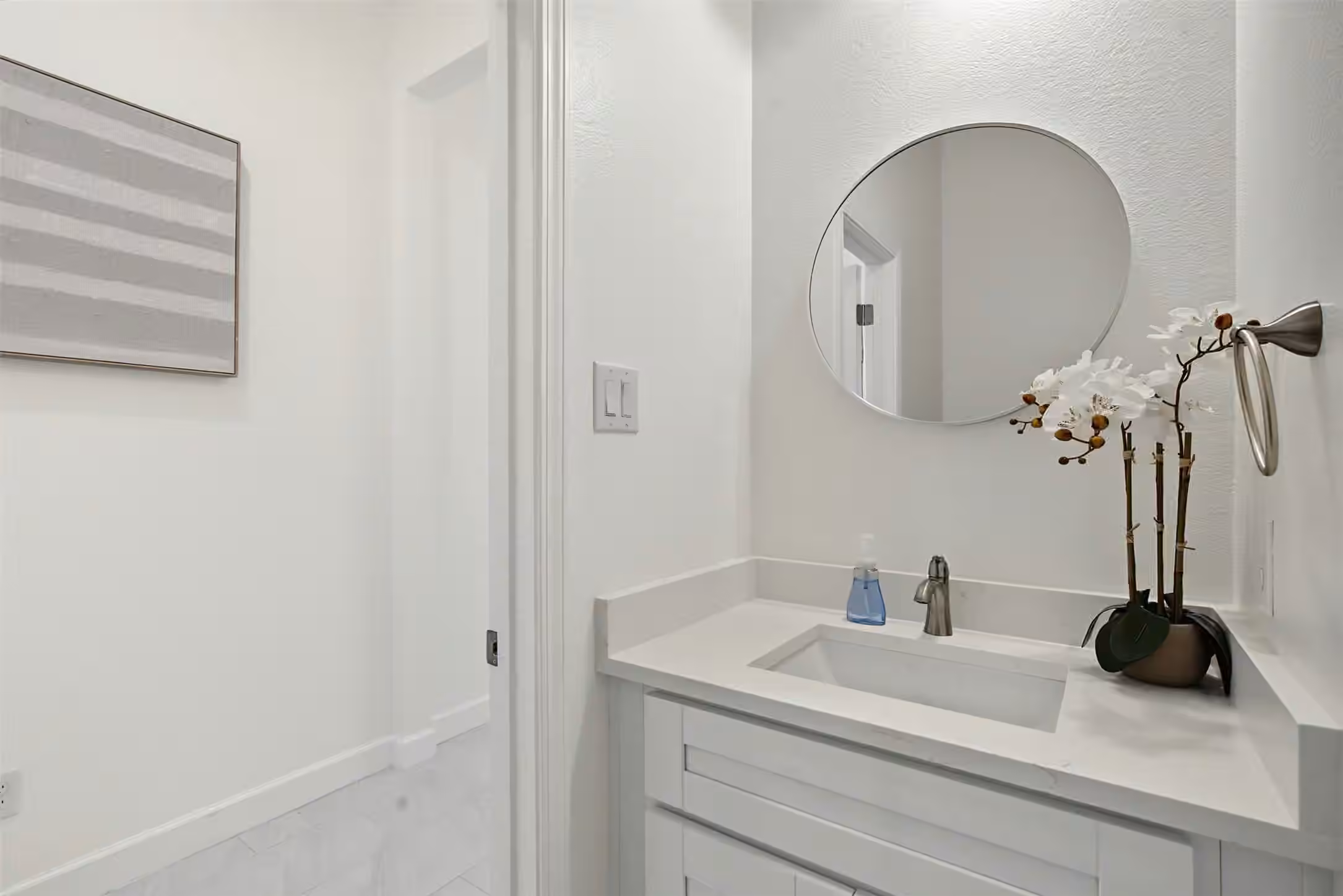 Photo 5 of 8159 Crestview Drive, Houston, TX