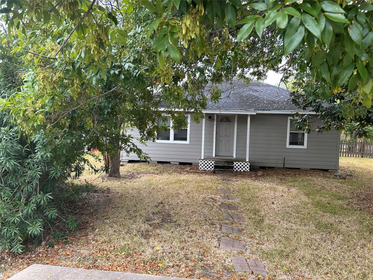 Photo of 1021 Park Drive, La Porte, TX 77571