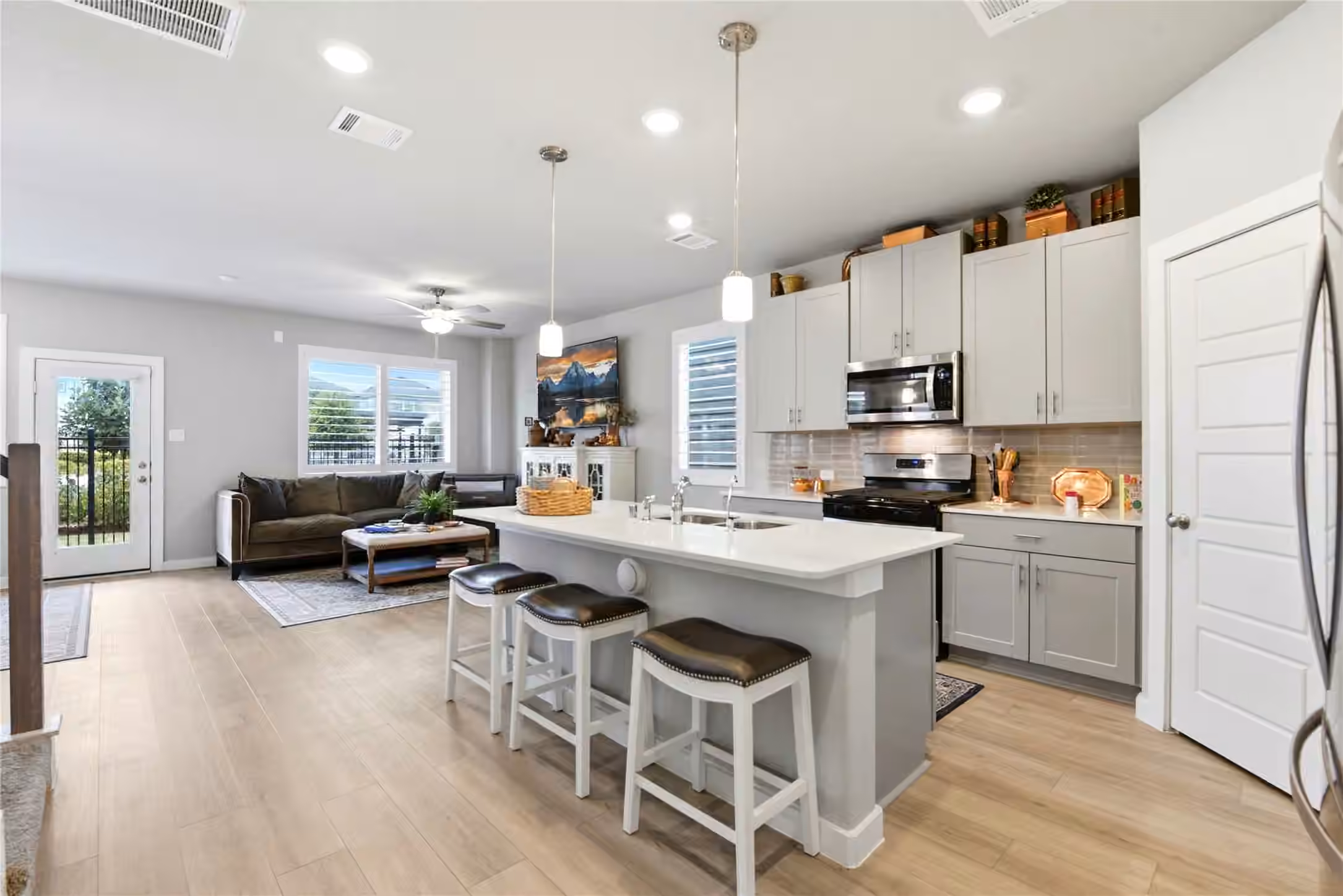 Photo 2 of 8412 Arden Valley Lane, Houston, TX