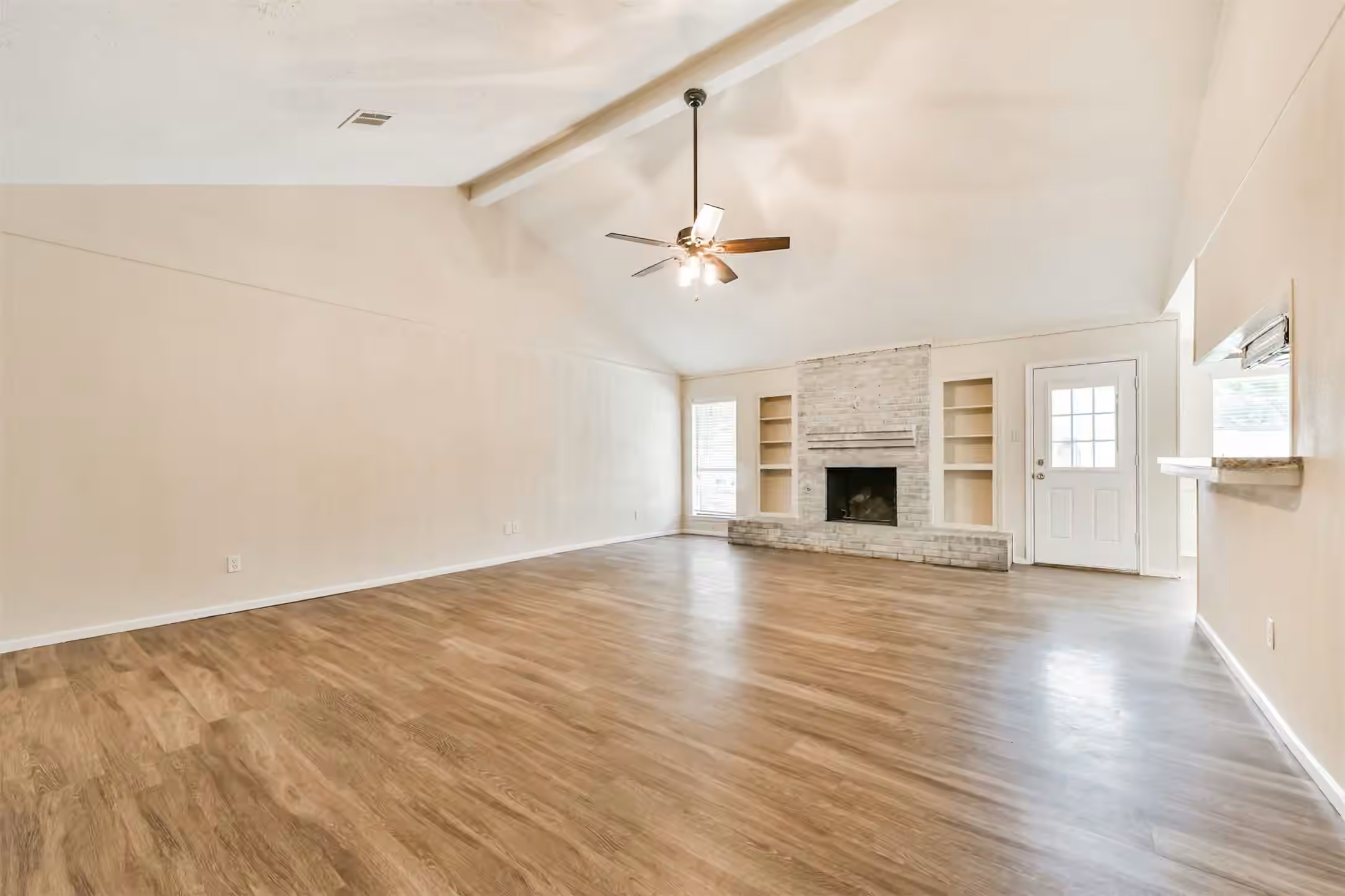 Photo 6 of 2230 E Clare Street, Deer Park, TX
