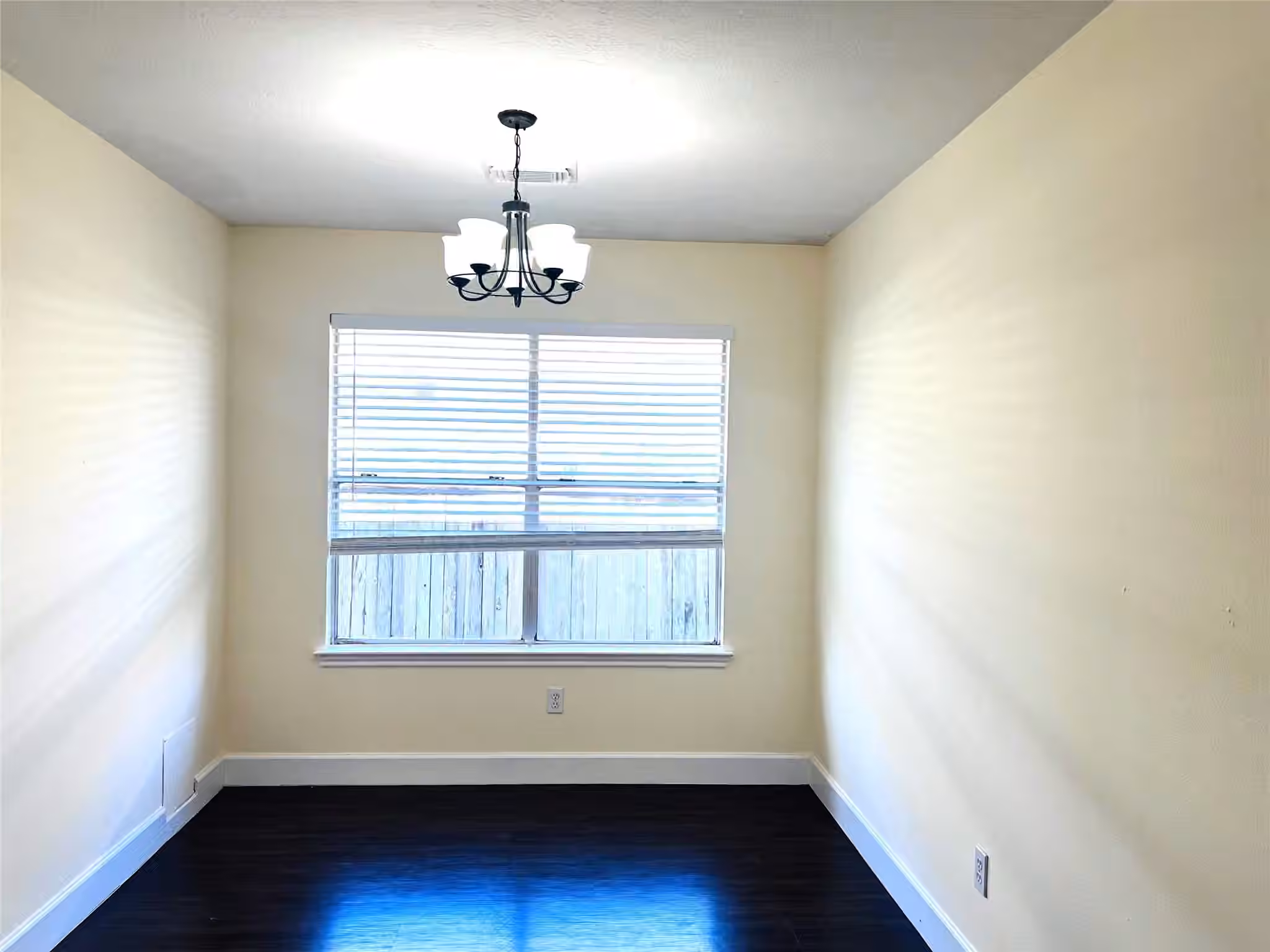 Photo 5 of 15330 Riverside Grove Drive, Houston, TX
