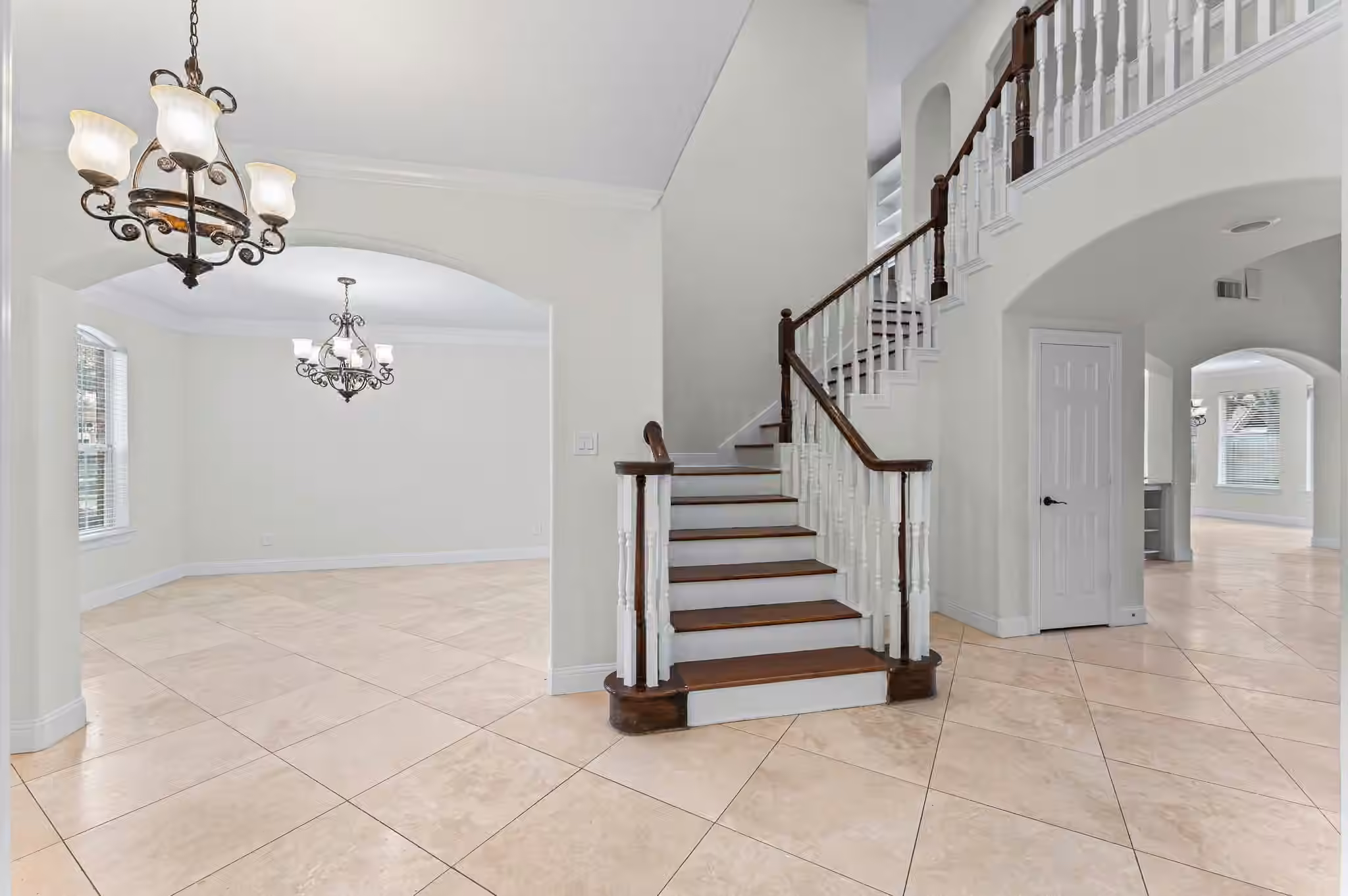 Photo 4 of 15514 Stable Park Drive, Cypress, TX
