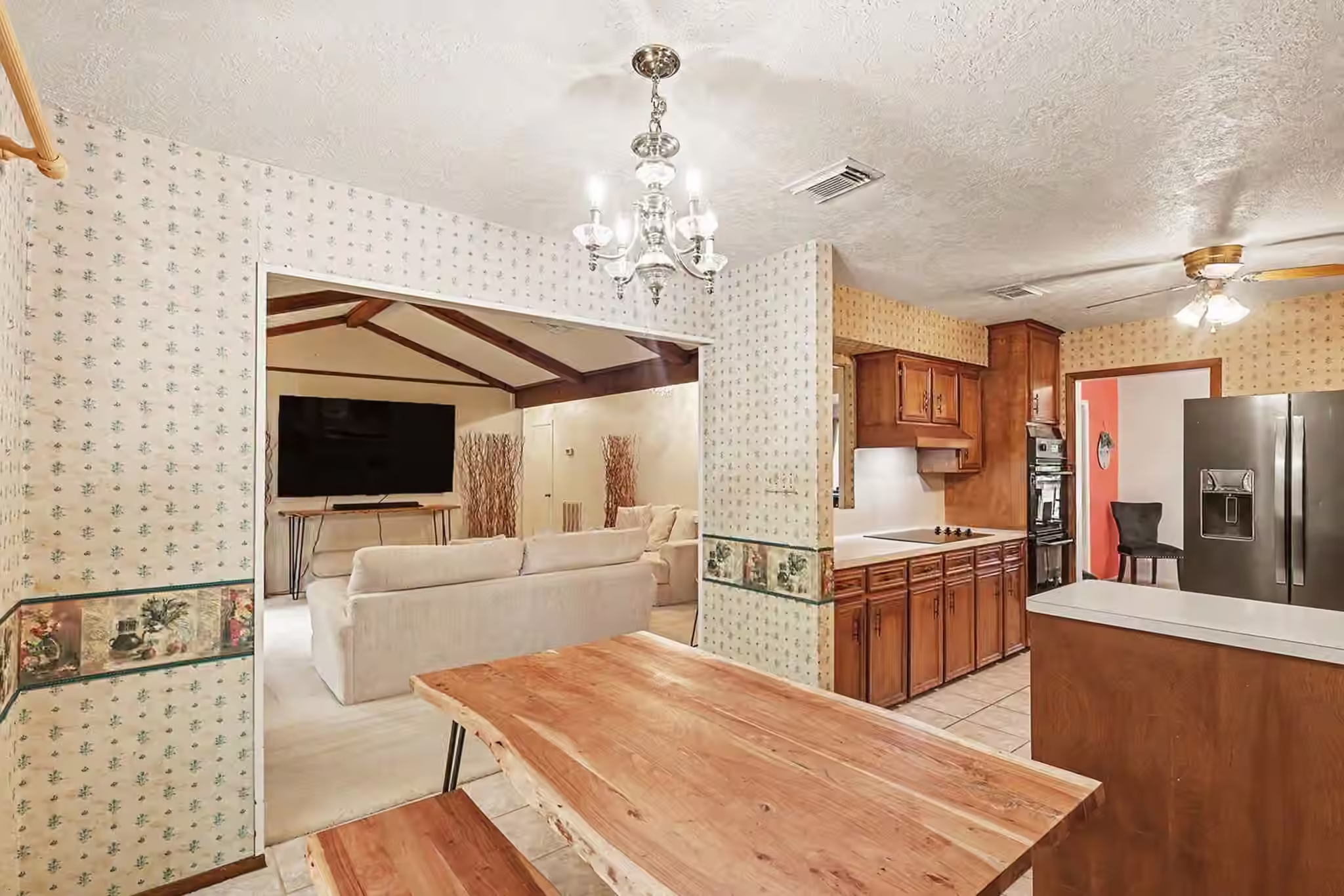 Photo 7 of 631 Bayview Drive, El Lago, TX