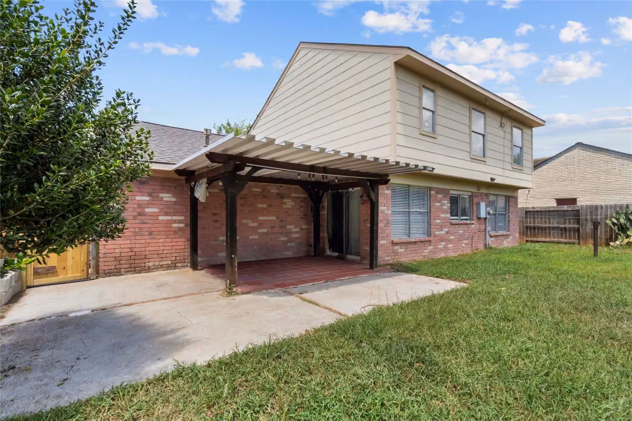 Photo 4 of 13423 Bridgewalk Lane, Houston, TX