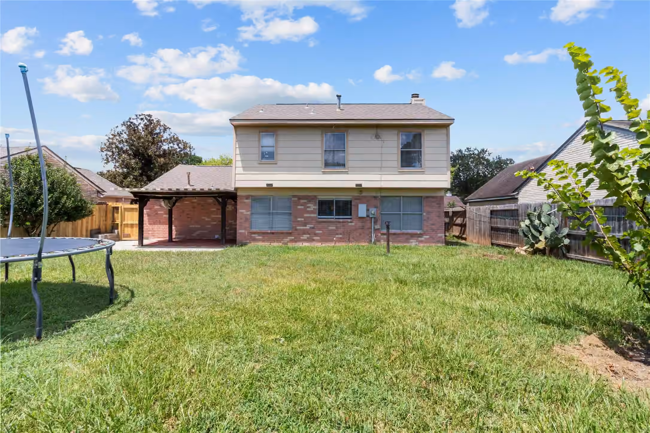 Photo 5 of 13423 Bridgewalk Lane, Houston, TX
