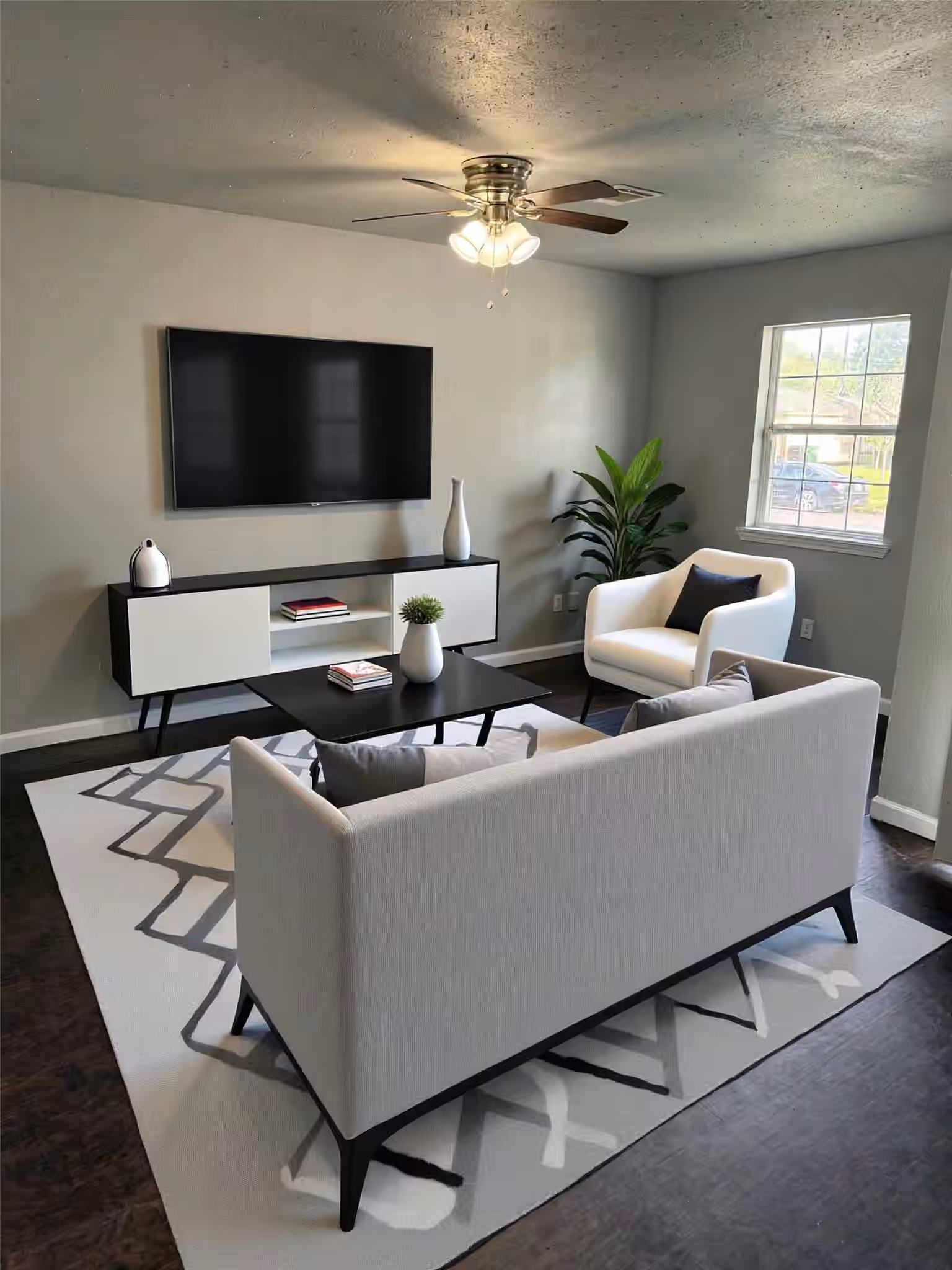 Photo 2 of 5234 Ripplebrook Drive, Houston, TX