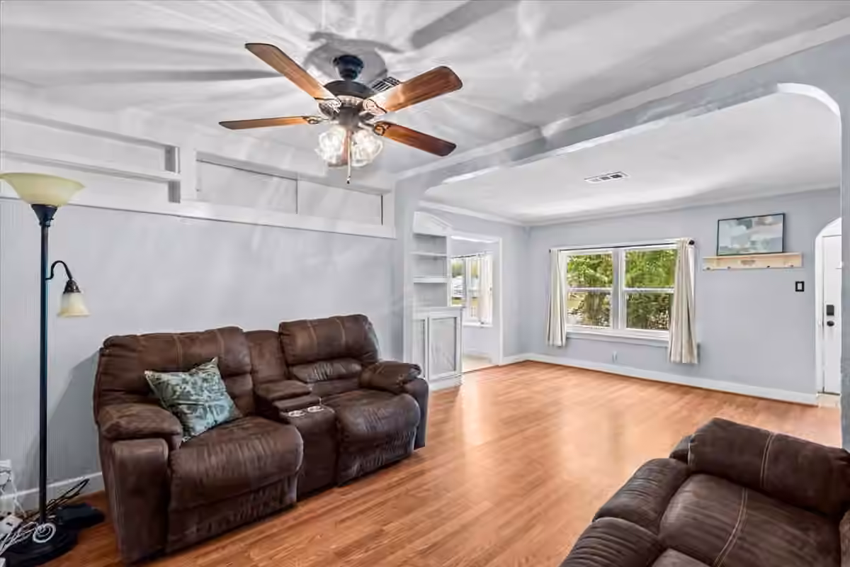 Photo 5 of 4018 Fm 646 Road N, Santa Fe, TX
