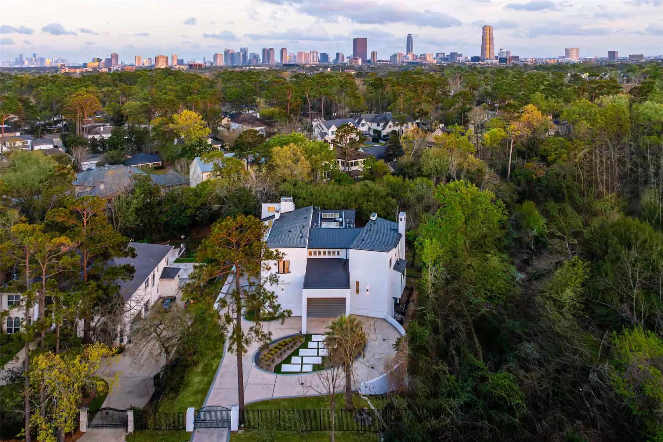 Photo of 10663 Memorial Drive, Houston, TX