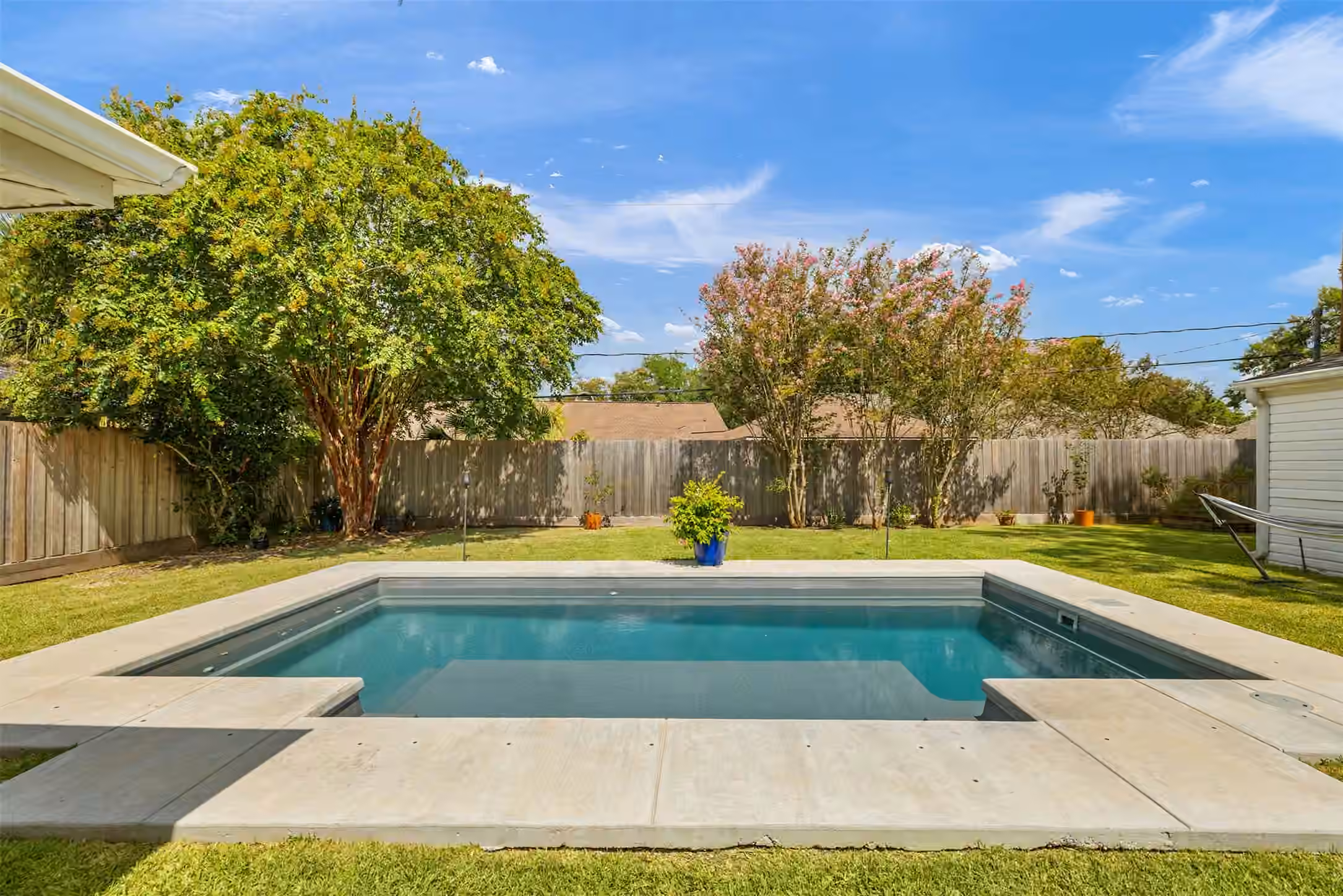 Photo 5 of 9718 Moorberry Lane, Houston, TX
