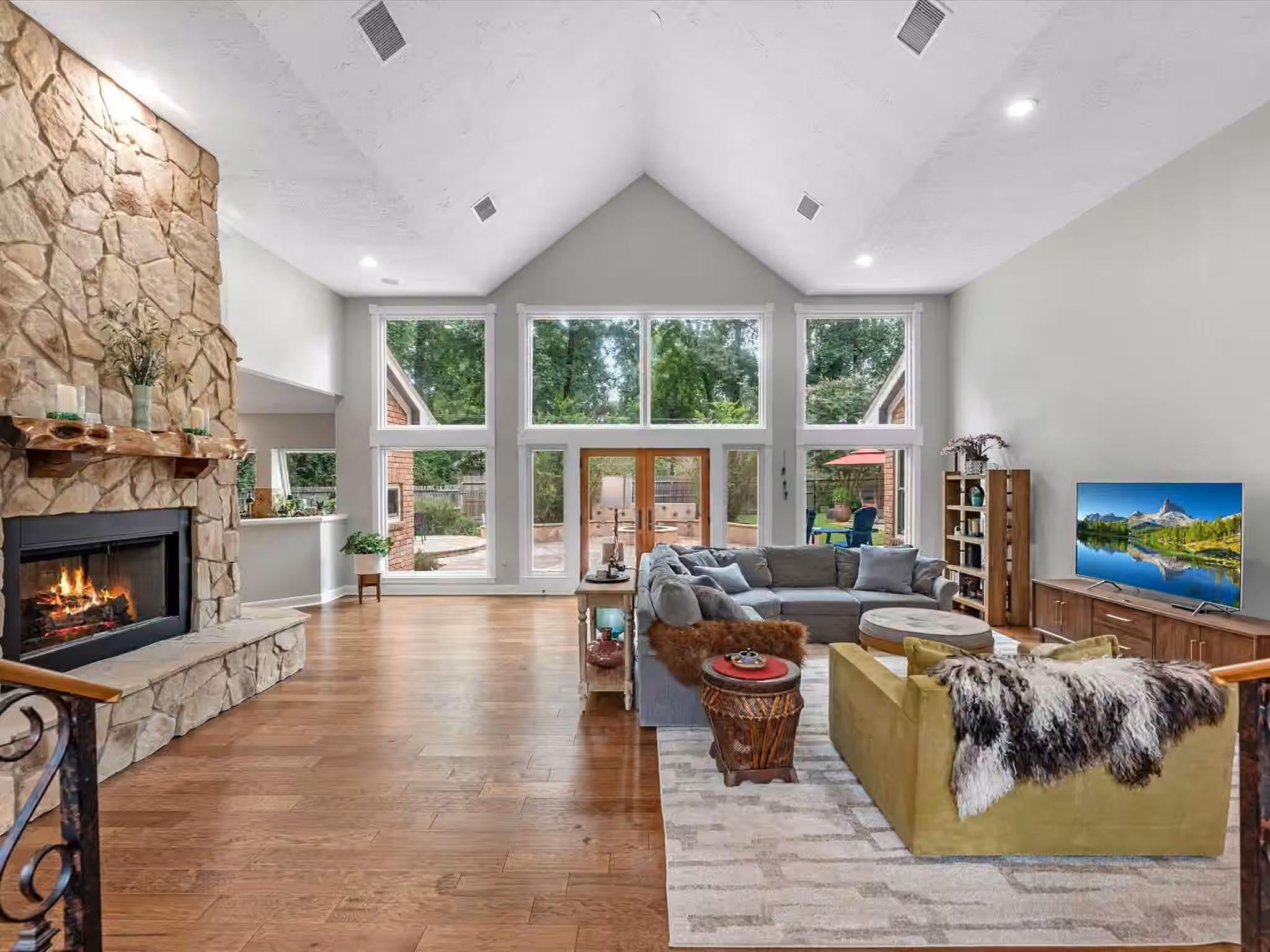 Photo 5 of 13710 Lost Creek Road, Tomball, TX